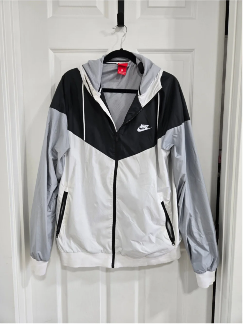 Womens Nike Windbreaker Jacket XL Black White Gray
